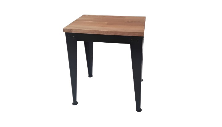 taboret czarny z drewnianym siedziskiem na białym tle - Techno